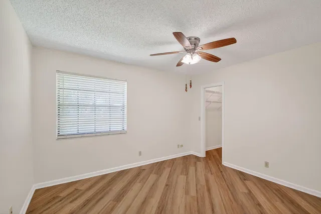 Residence photo 48