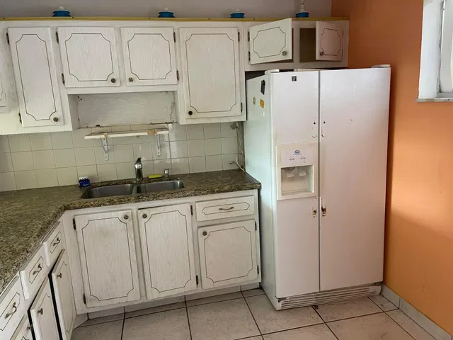 Unit 107 photo 4
