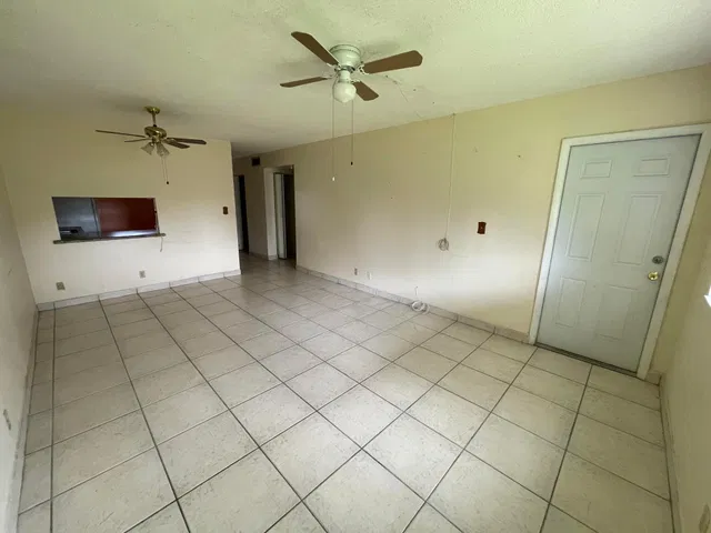 Unit 107 photo 6