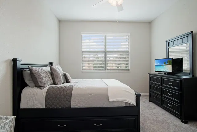 Residence photo 24