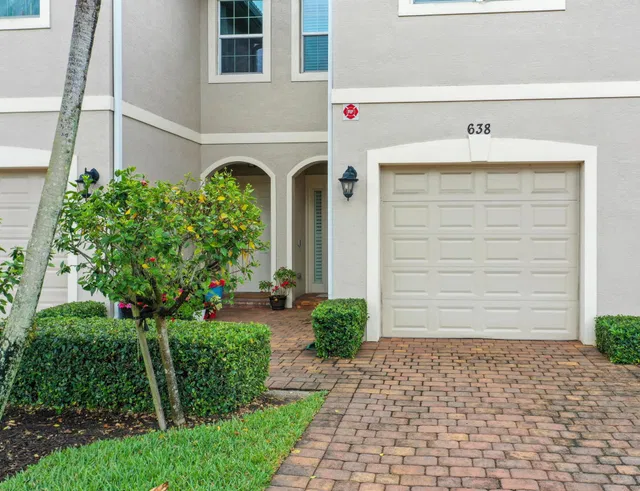 Residence photo 25