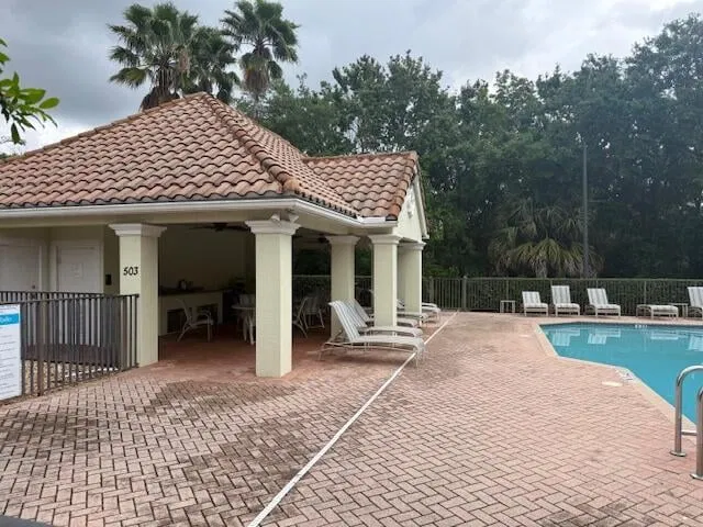 Residence photo 30