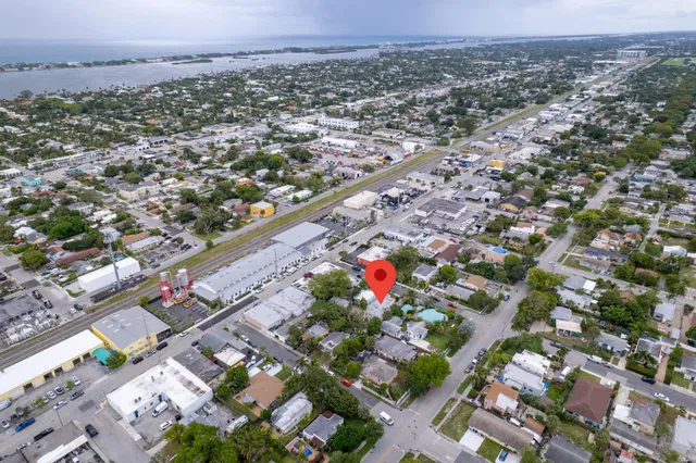 West Palm Beach Residence photo 17