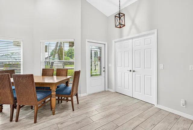  Residence photo 5