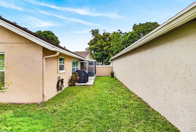  Residence photo 27