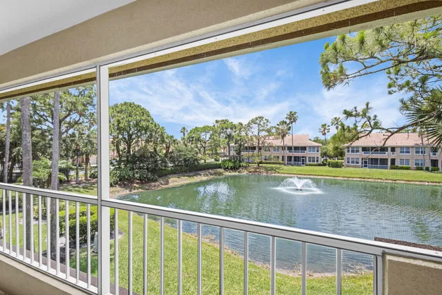 PGA National Palm Beach Gardens Residence photo 4