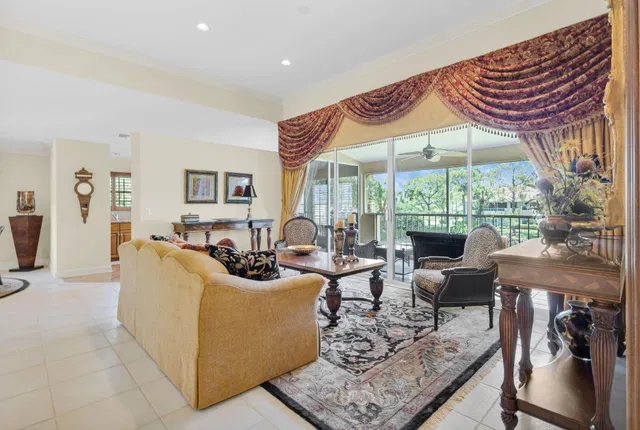 PGA National Palm Beach Gardens Residence photo 28