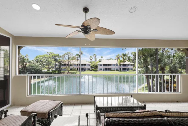PGA National Palm Beach Gardens Residence photo 36