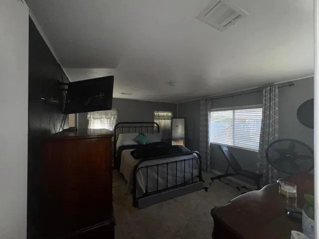 Residence photo 11