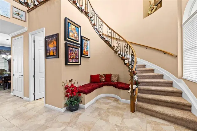  Residence photo 8