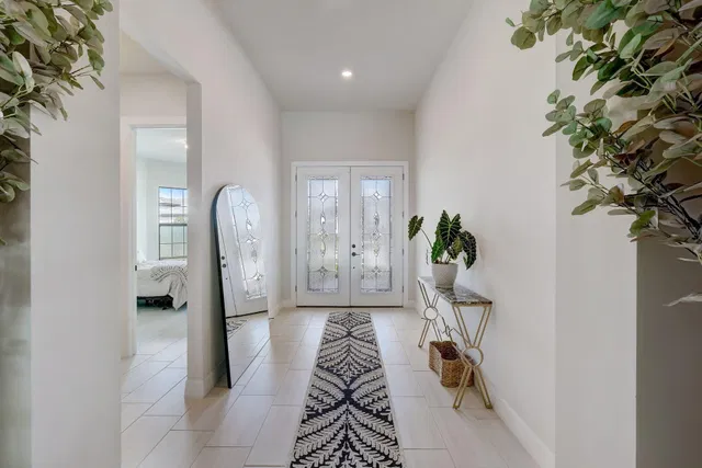  Residence photo 5