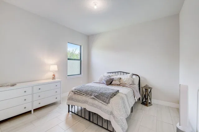  Residence photo 35