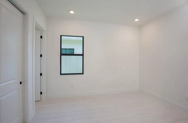 Residence photo 14