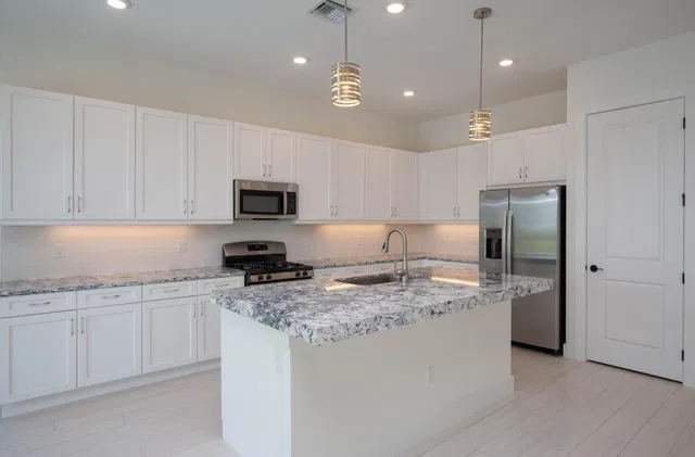 Residence photo 71