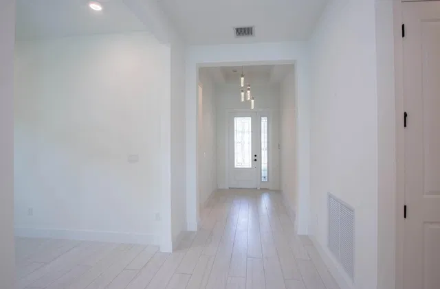 Residence photo 86