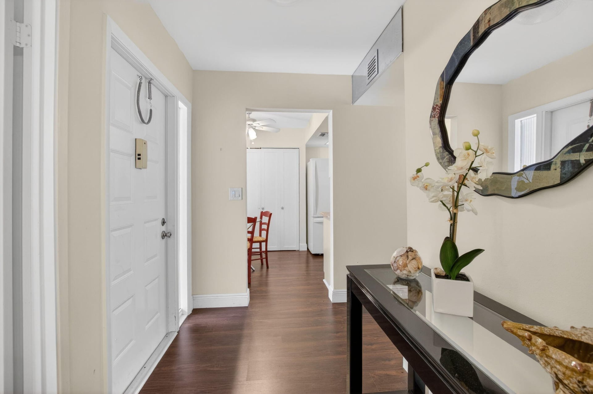Unit 114 photo 16