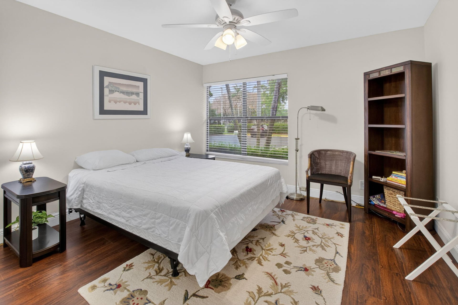 Unit 114 photo 17