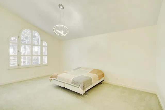Residence photo 6