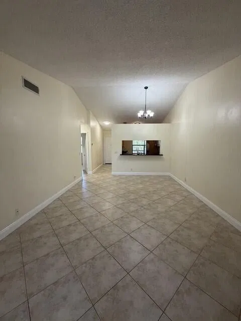 Unit 204 photo 10