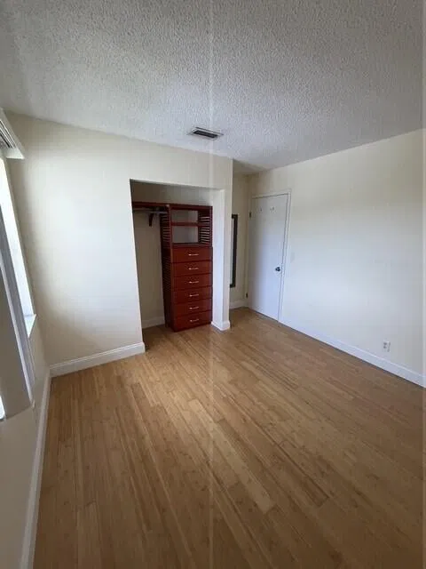 Unit 204 photo 17