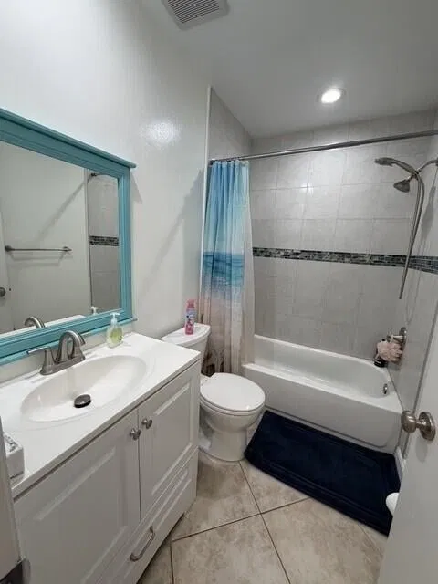 Unit 204 photo 20