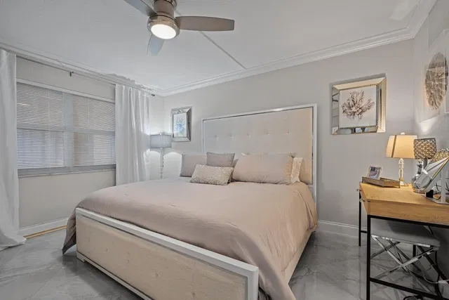 Unit 204 photo 16