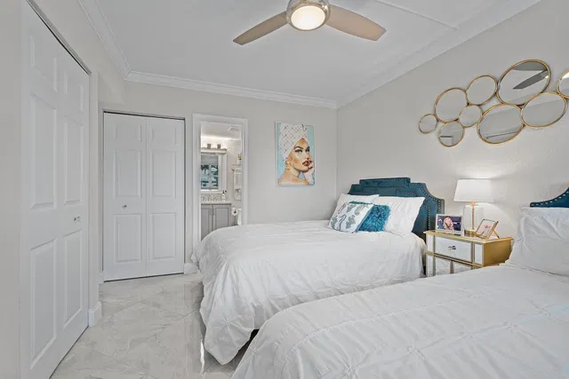 Unit 204 photo 21