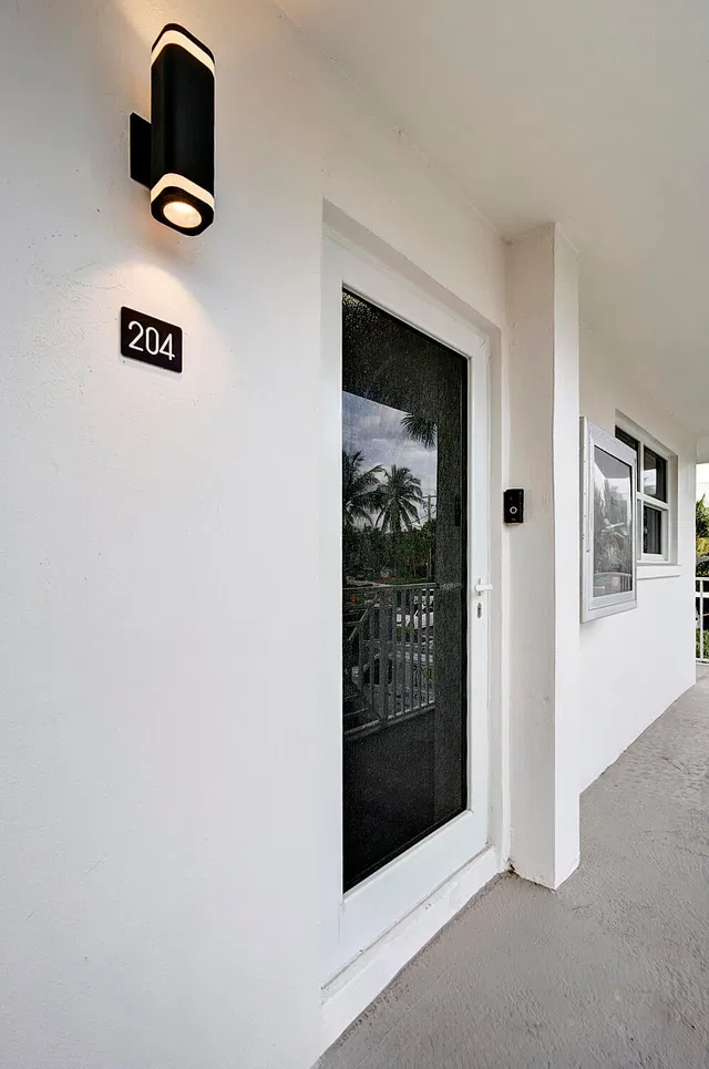 Unit 204 photo 24