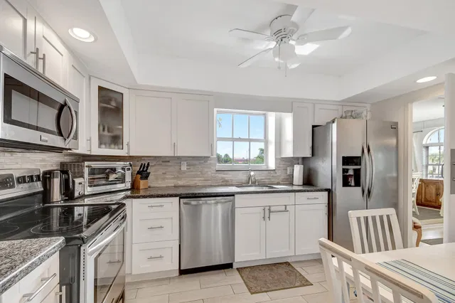 South Palm Beach Unit 116 photo 17