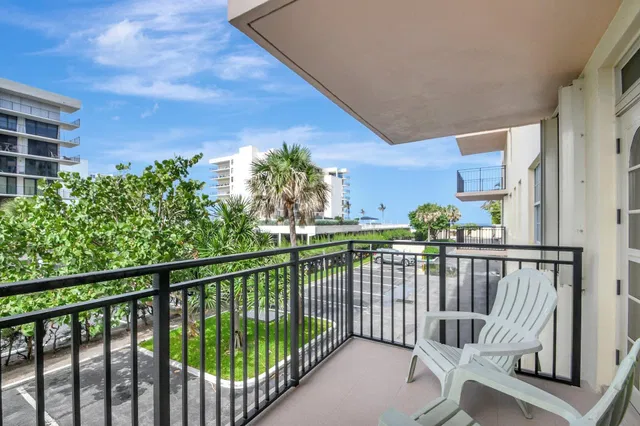South Palm Beach Unit 116 photo 22