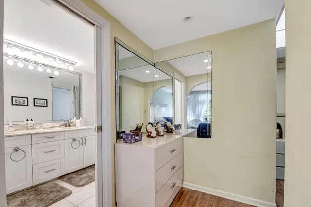 South Palm Beach Unit 116 photo 24