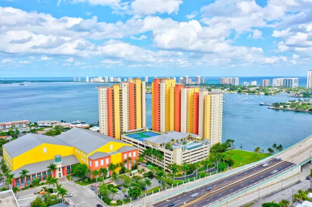 Marina Grande on the Ocean Unit 2608 photo 6