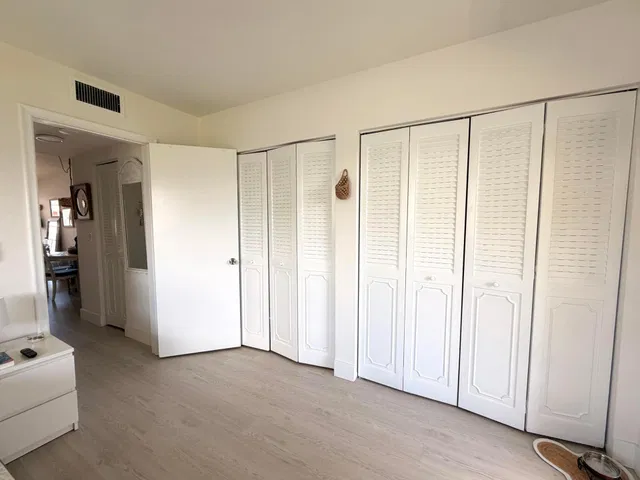 Unit 207 photo 8