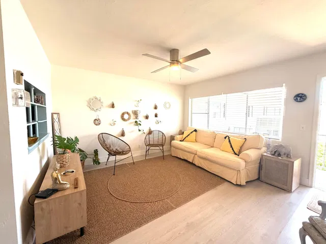  Unit 207 photo 18