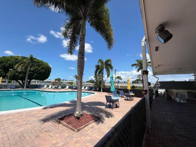  Unit 207 photo 40