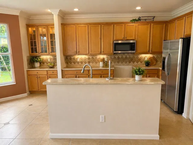 Residence photo 2