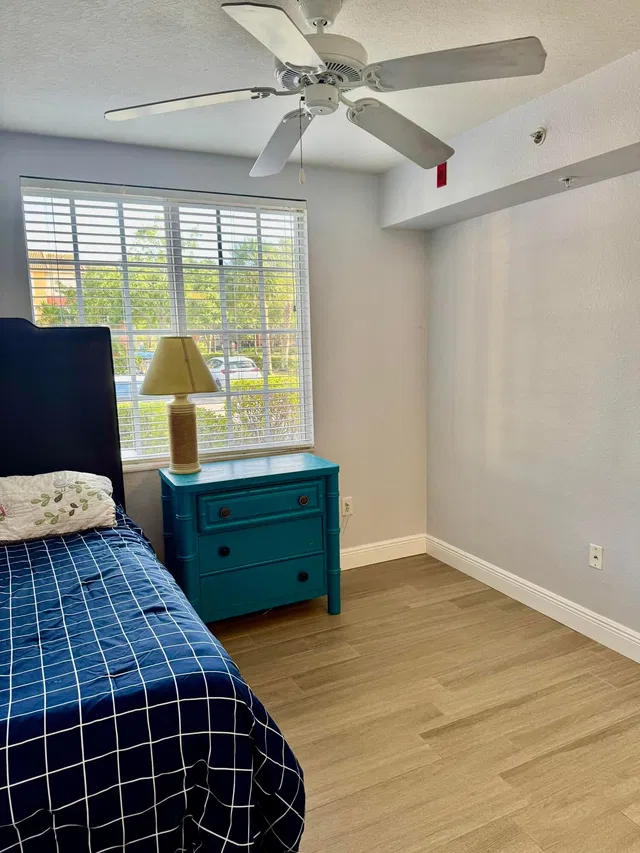 Unit 2103 photo 26