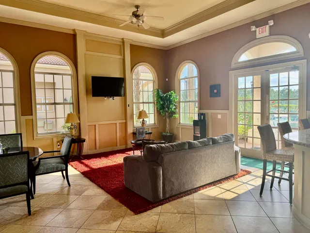 Unit 2103 photo 31