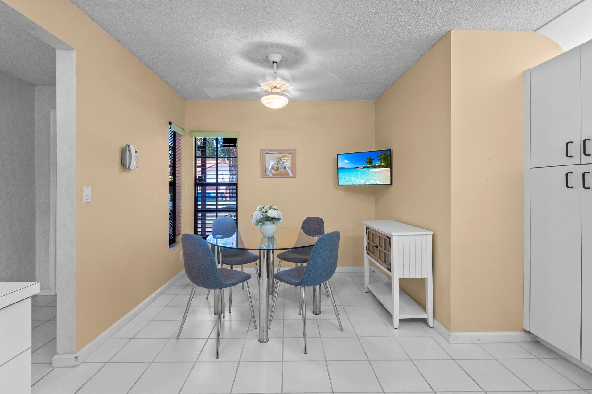 Unit 102 photo 19