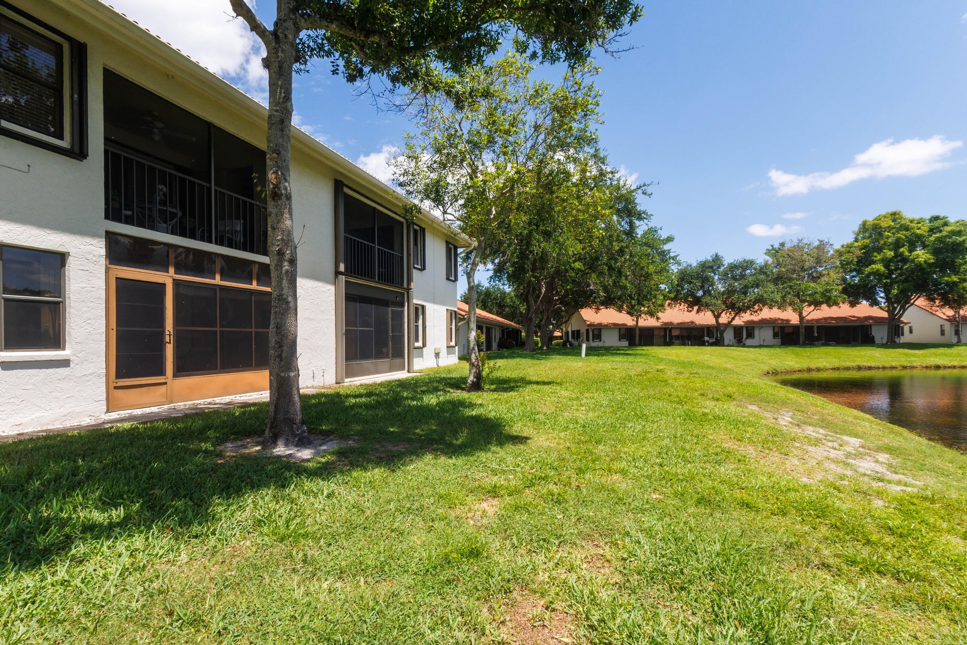 Unit 102 photo 26