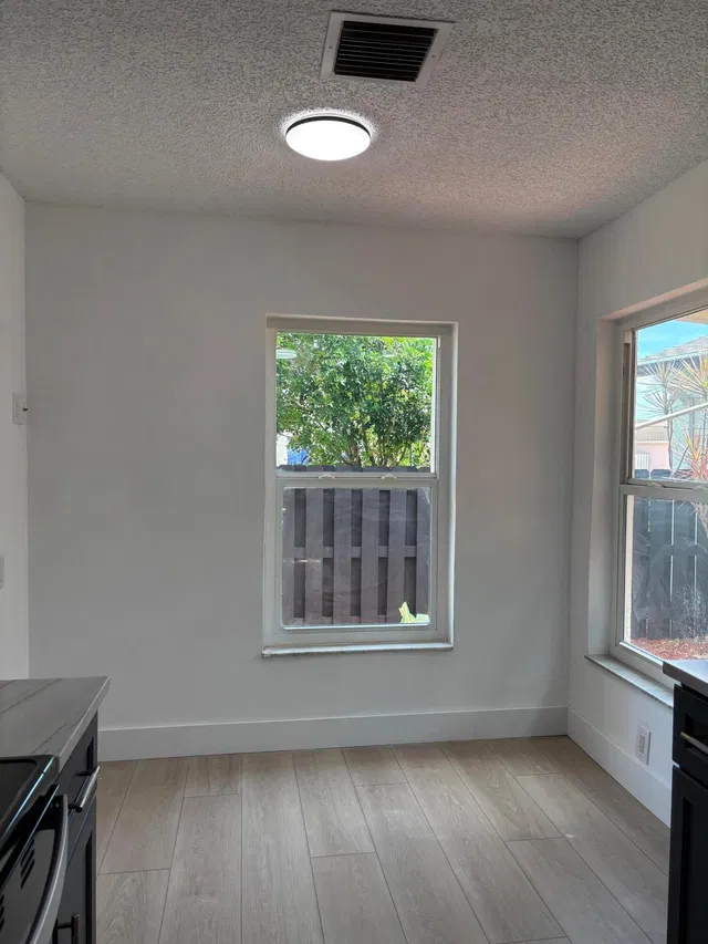 Residence photo 9