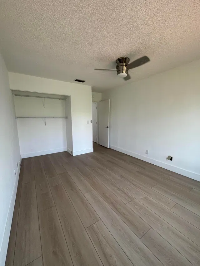 Residence photo 17