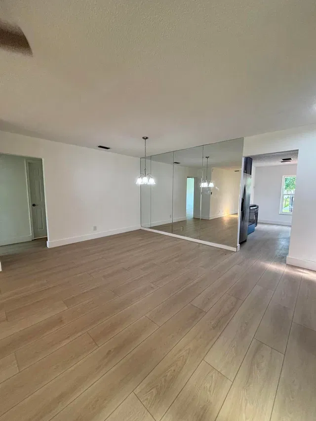 Residence photo 23