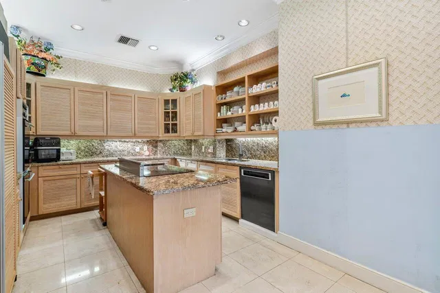  Residence photo 14