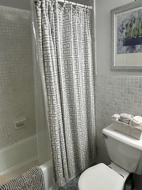 Unit H photo 20