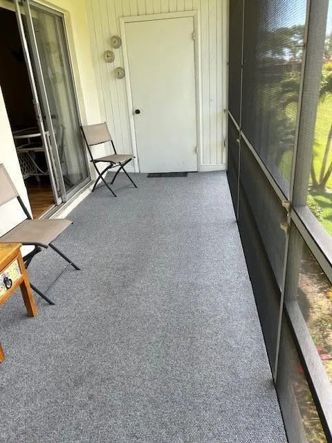 Unit H photo 22