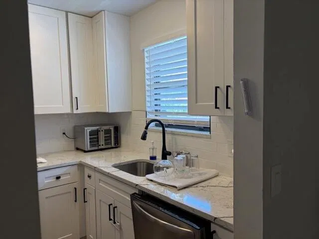  Unit APT 205 photo 4