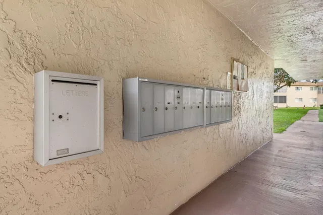 Unit 219 photo 22