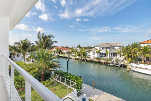 Palm Beach Isles Residence photo 15