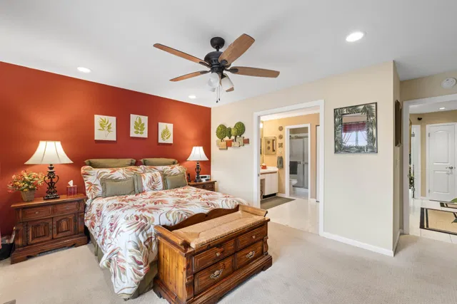 Unit 4022 photo 14